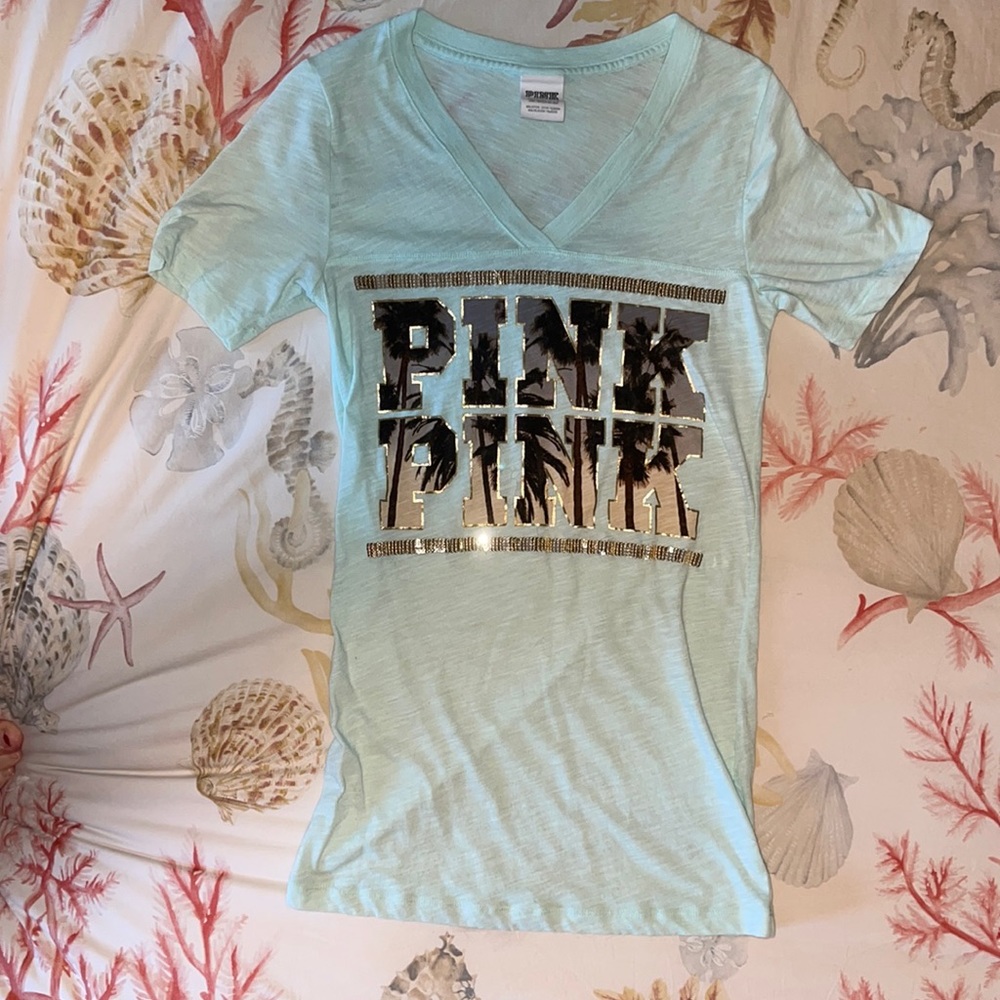Victoria Secret’s Pink women’s small t-shirt